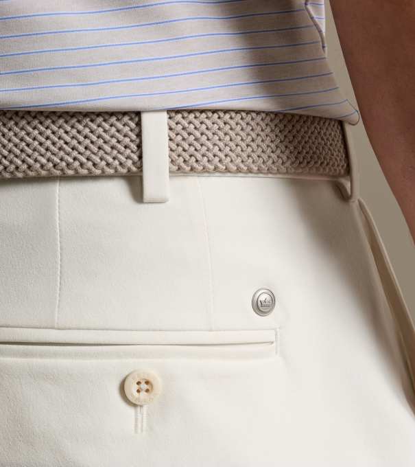 Surge Performance Short in Almond