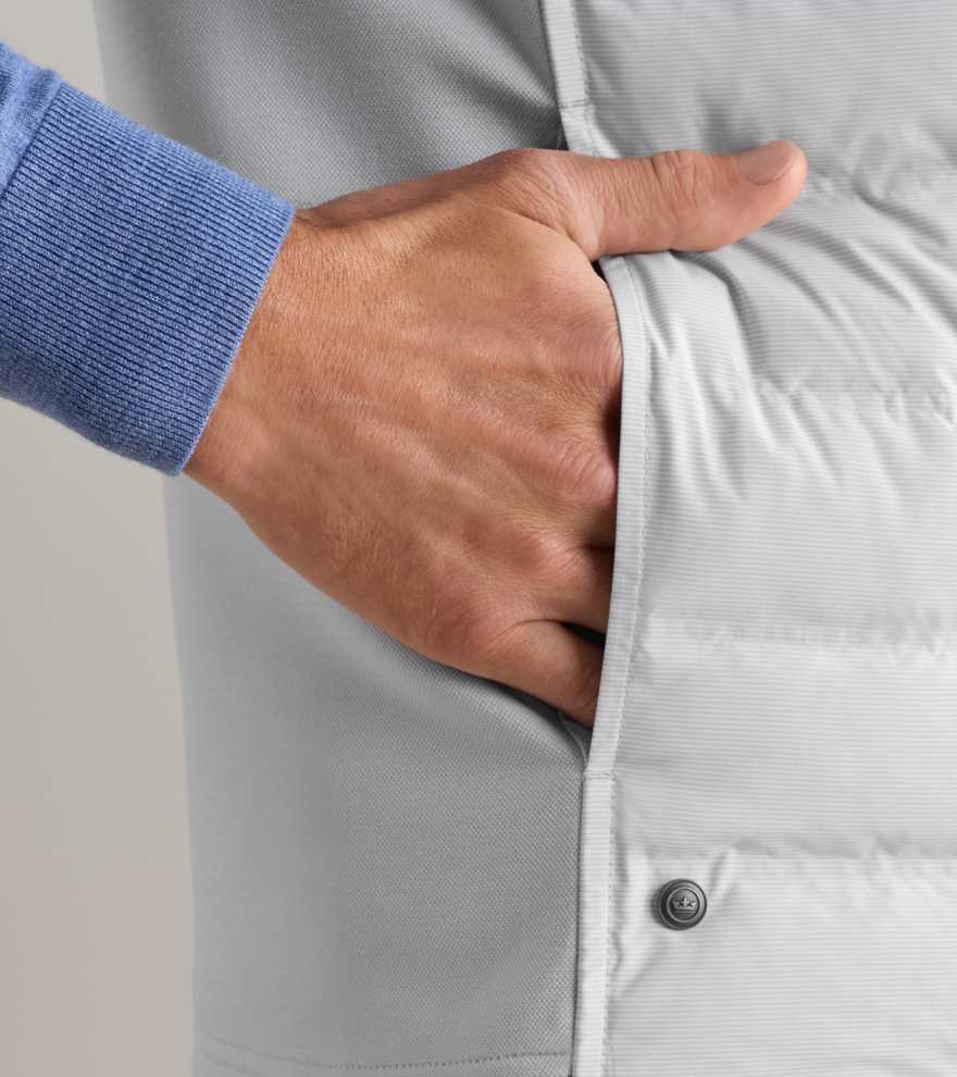 Winsome Hybrid Vest - Alternate Image 3