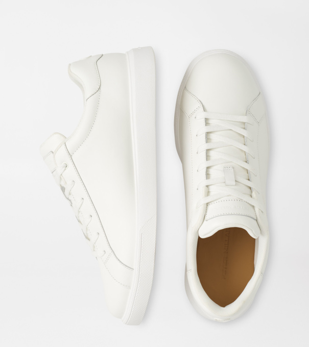 Drift Classic Sneaker in White
