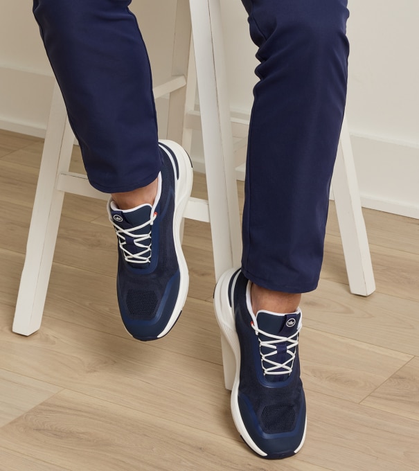 Camberfly Sneaker in Navy