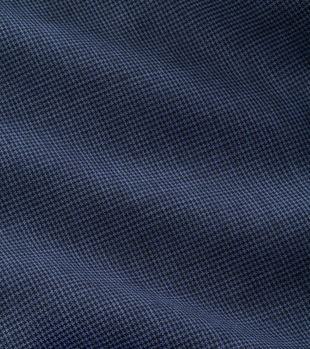 Micro Poplin Houndstooth Sport Shirt in Navy