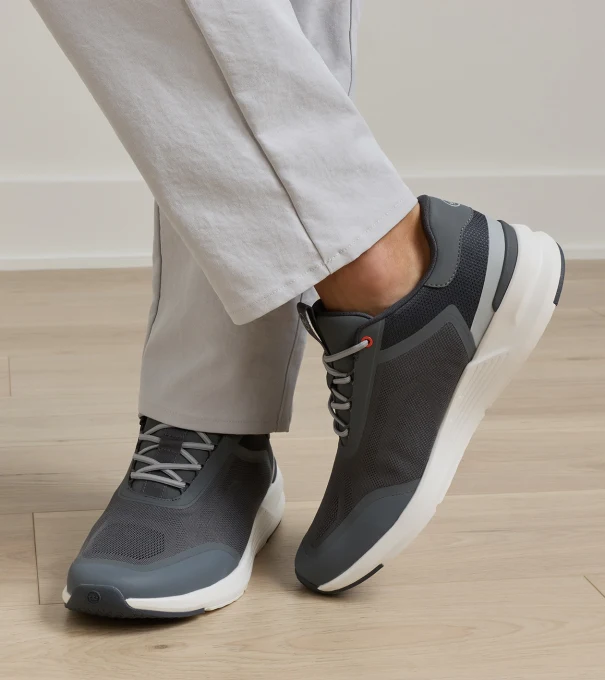 Camberfly Sneaker in Iron