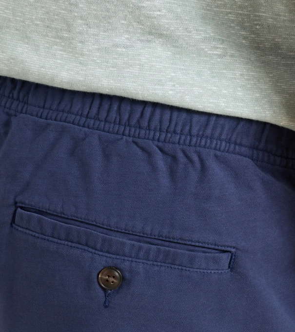 Crown Weekend Short in Navy