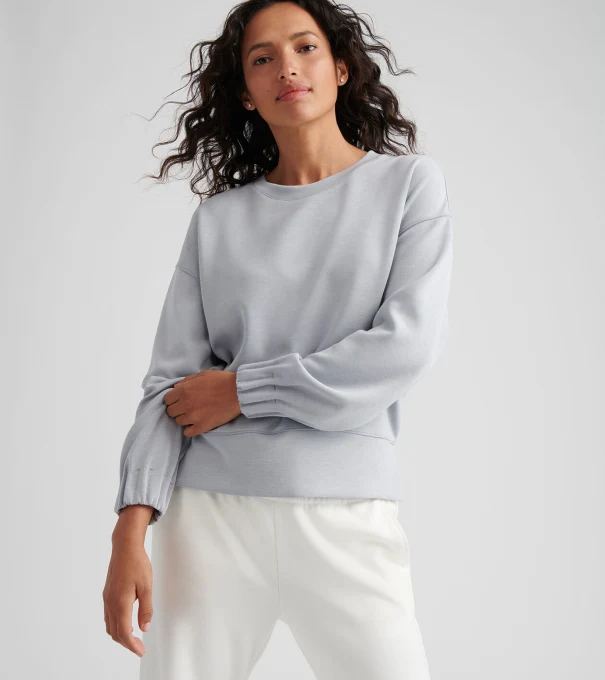 Flora Knit M&eacute;lange Crewneck in Light Grey