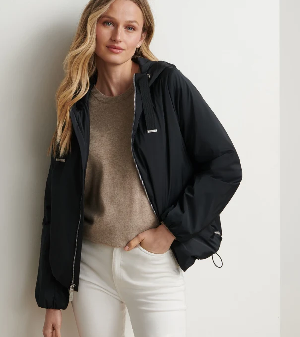 Robinson Insulated Jacket With Hood in Black
