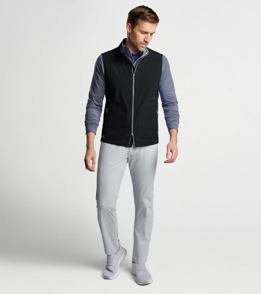 Contour Gilet in Black - Alternate Image 1