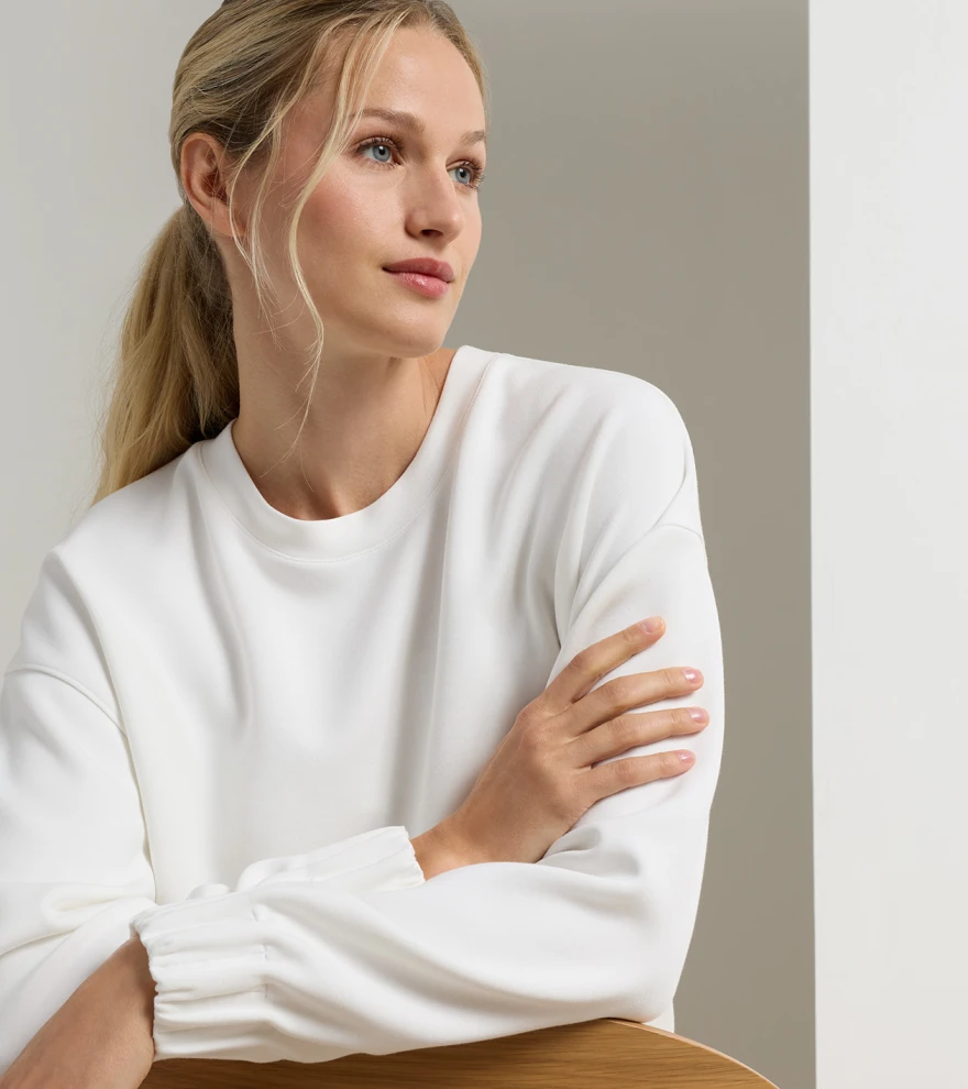 Flora Knit Crewneck in SOFT WHITE - Alternate Image 4