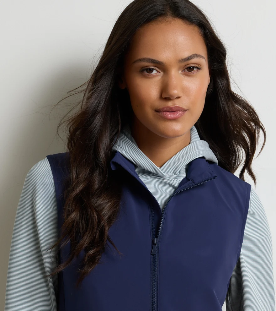 Dunes Gilet in Navy - Alternate Image 4