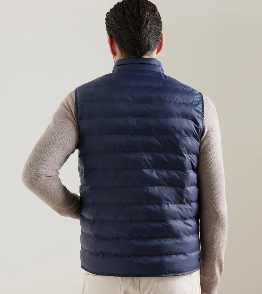 Holdridge Quilted Gilet in Navy - Alternate Image 2