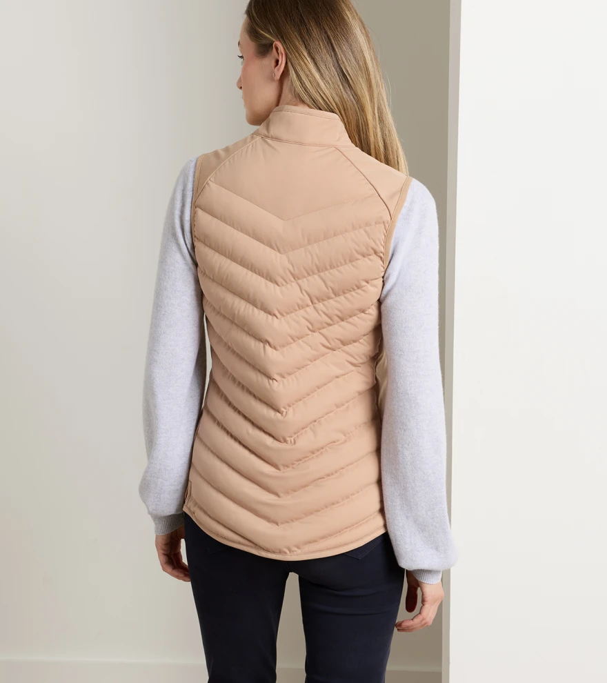 Fuse Hybrid Gilet in CAMEL - Alternate Image 2