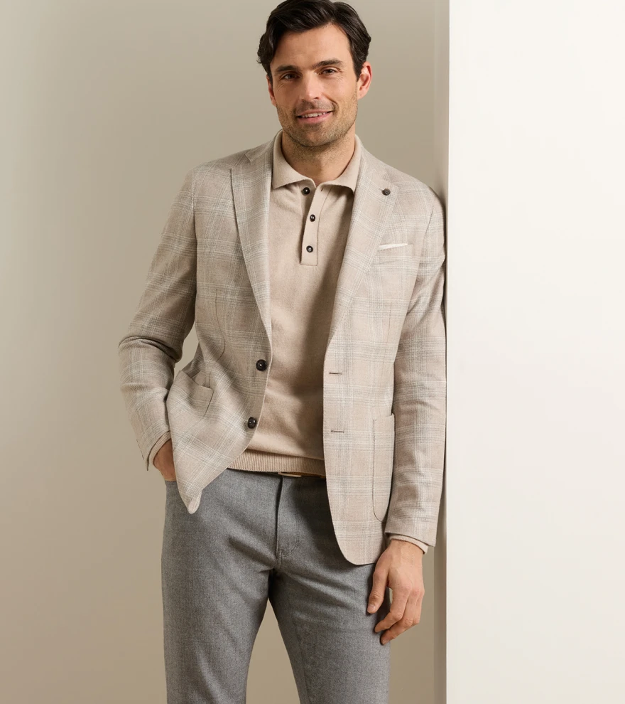 Bailey Plaid Blazer in Taupe - Alternate Image 4