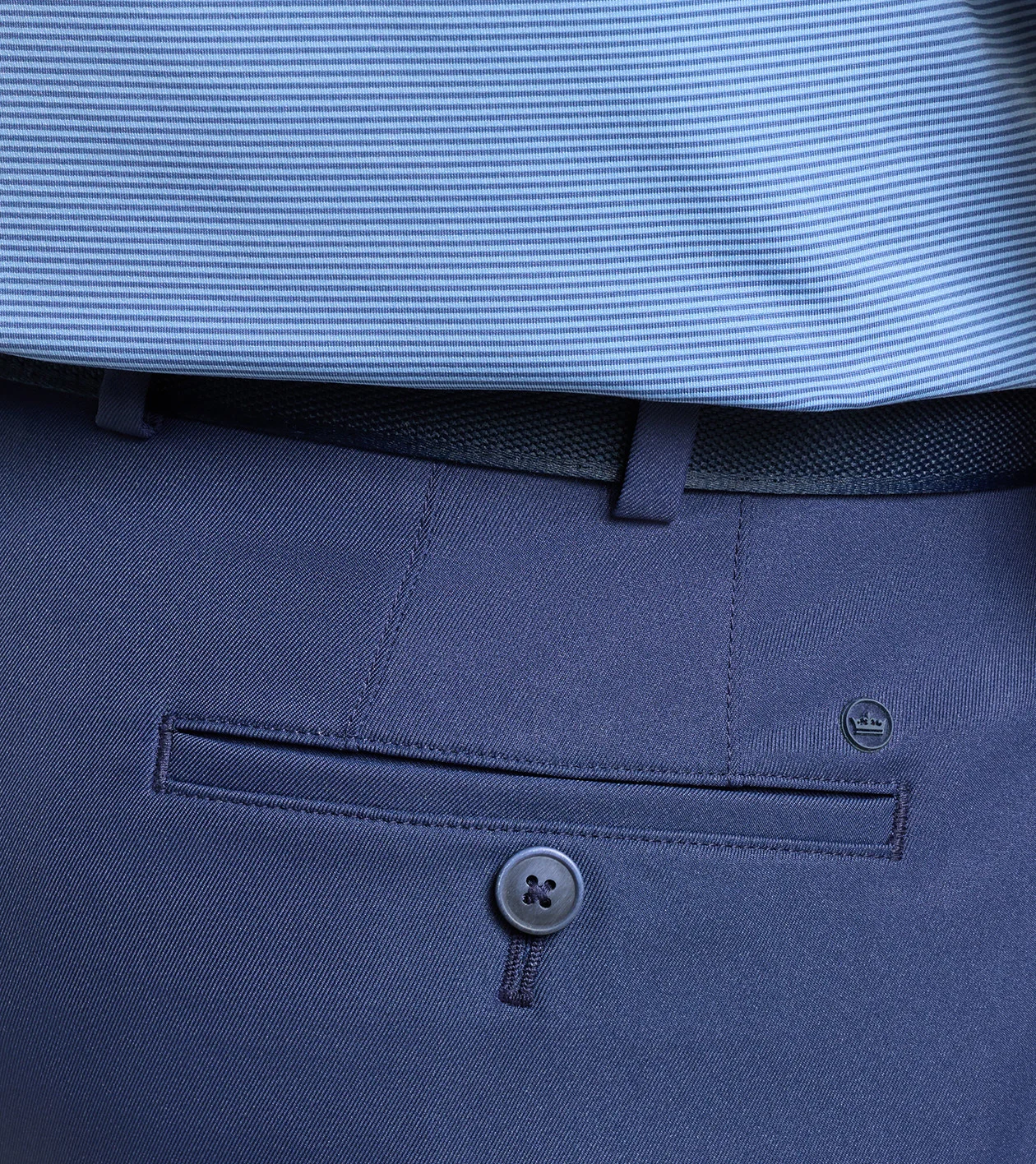 Salem Performance Short in Navy - Alternate Image 3