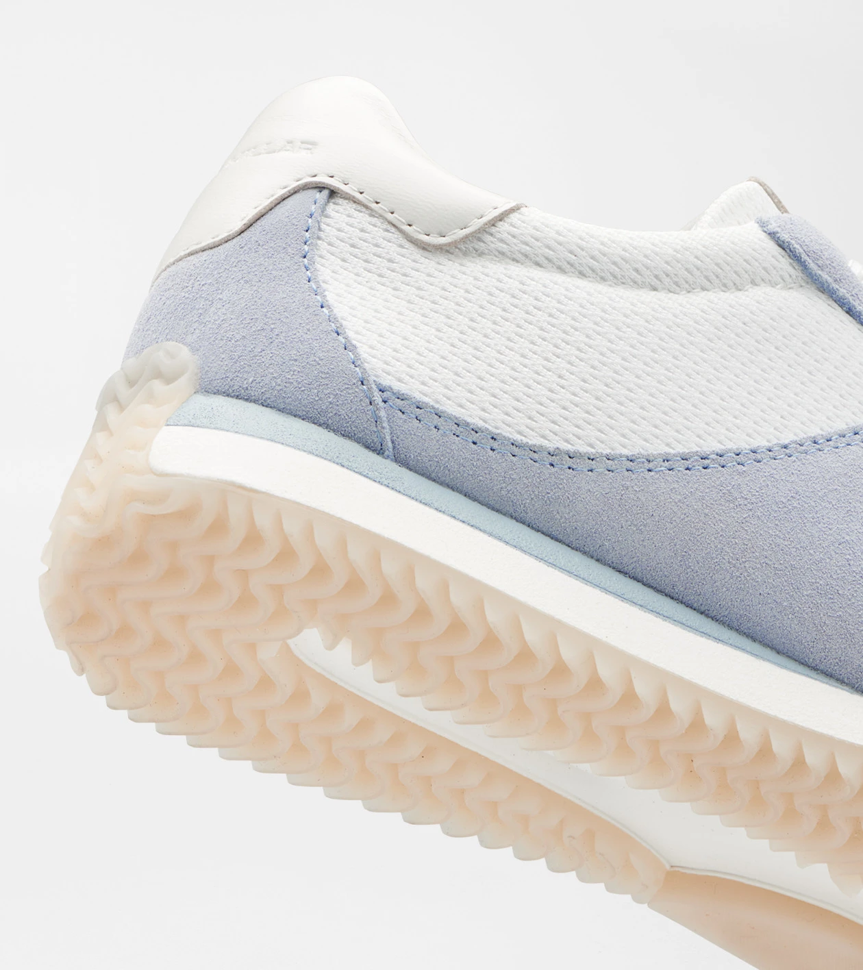 Flora Day Runner in BLUE BRISK - Alternate Image 5
