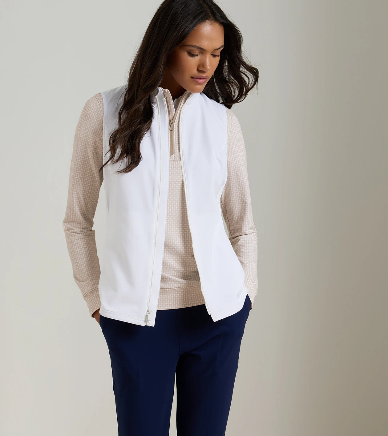 Dunes Vest in White - Alternate Image 1