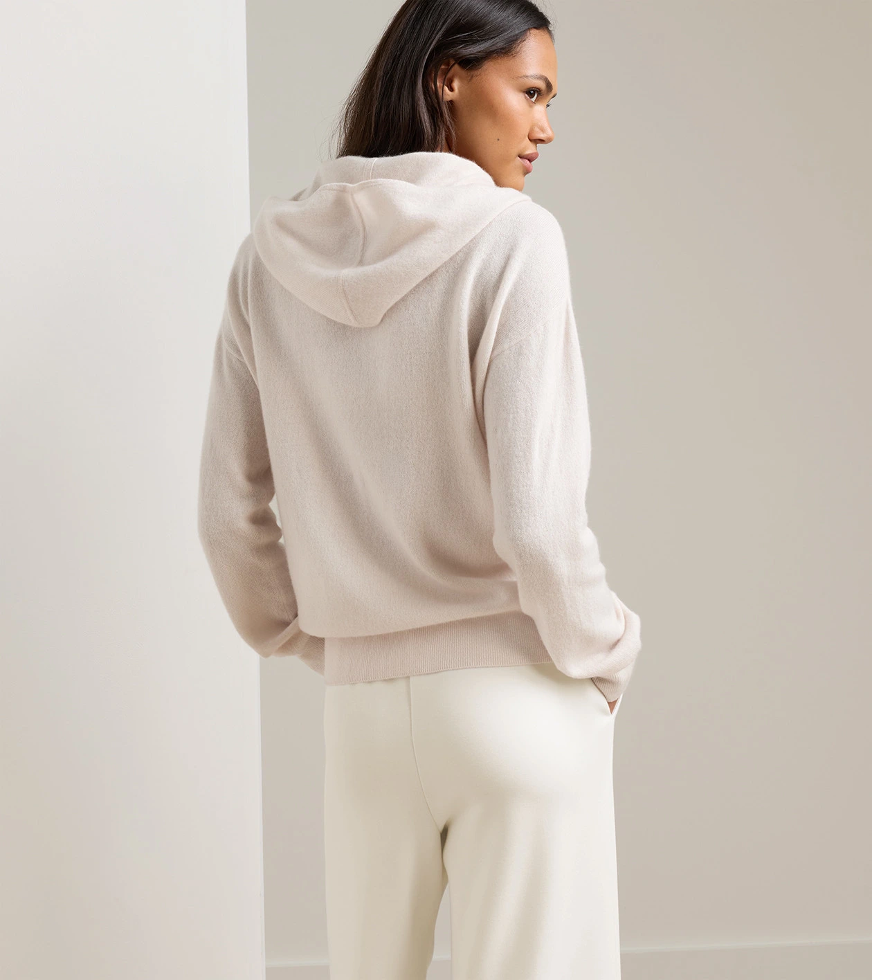 Summer Cashmere Hoodie in White Sand - Alternate Image 2