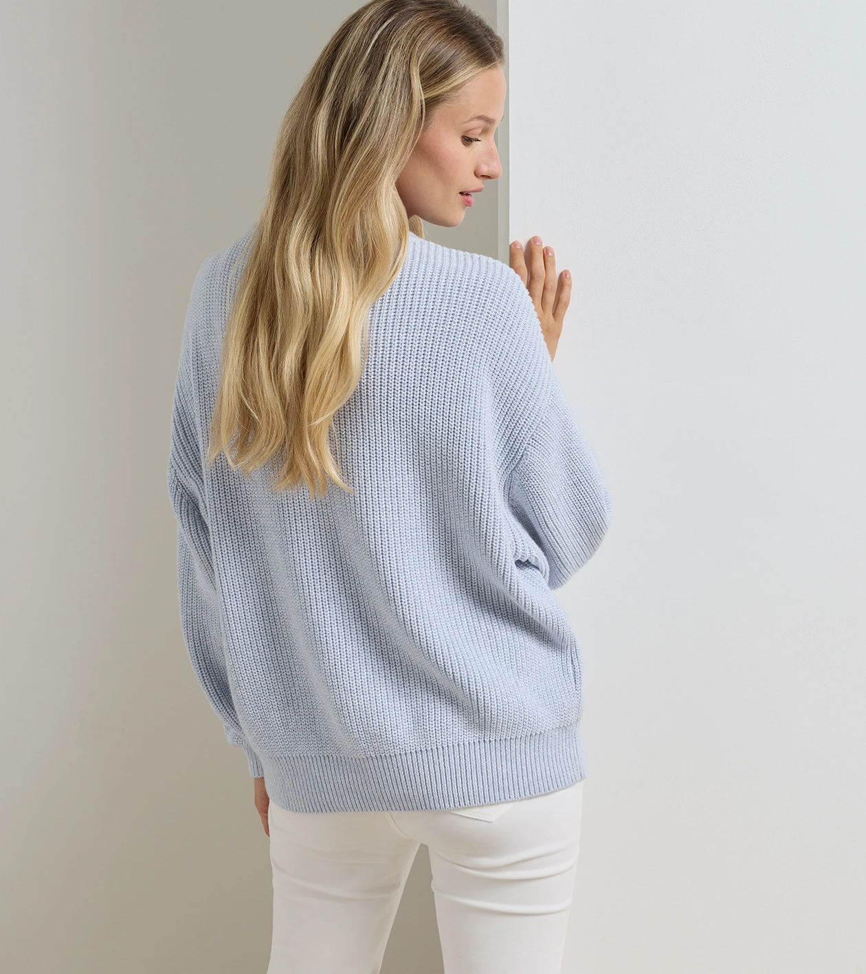 Nicolette V-Neck Sweater in BLUE BRISK - Alternate Image 2