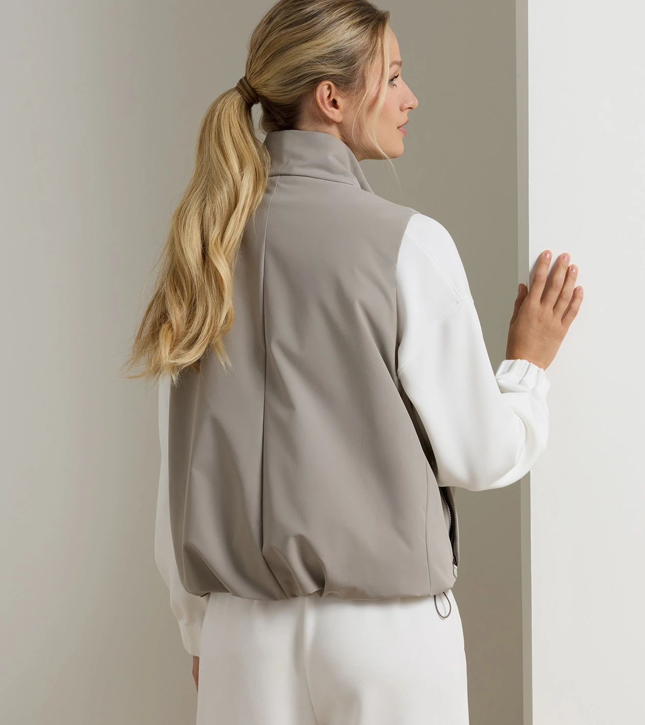 Robinson Air Vest in TERRACE FOG - Alternate Image 2