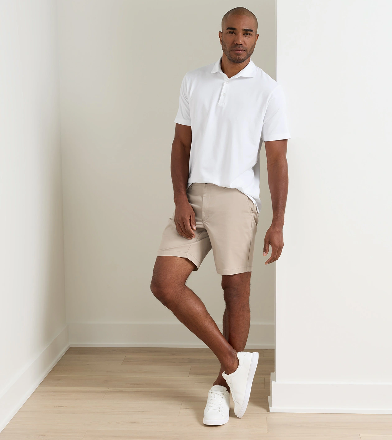 Crown Comfort Short in Khaki - Alternate Image 1
