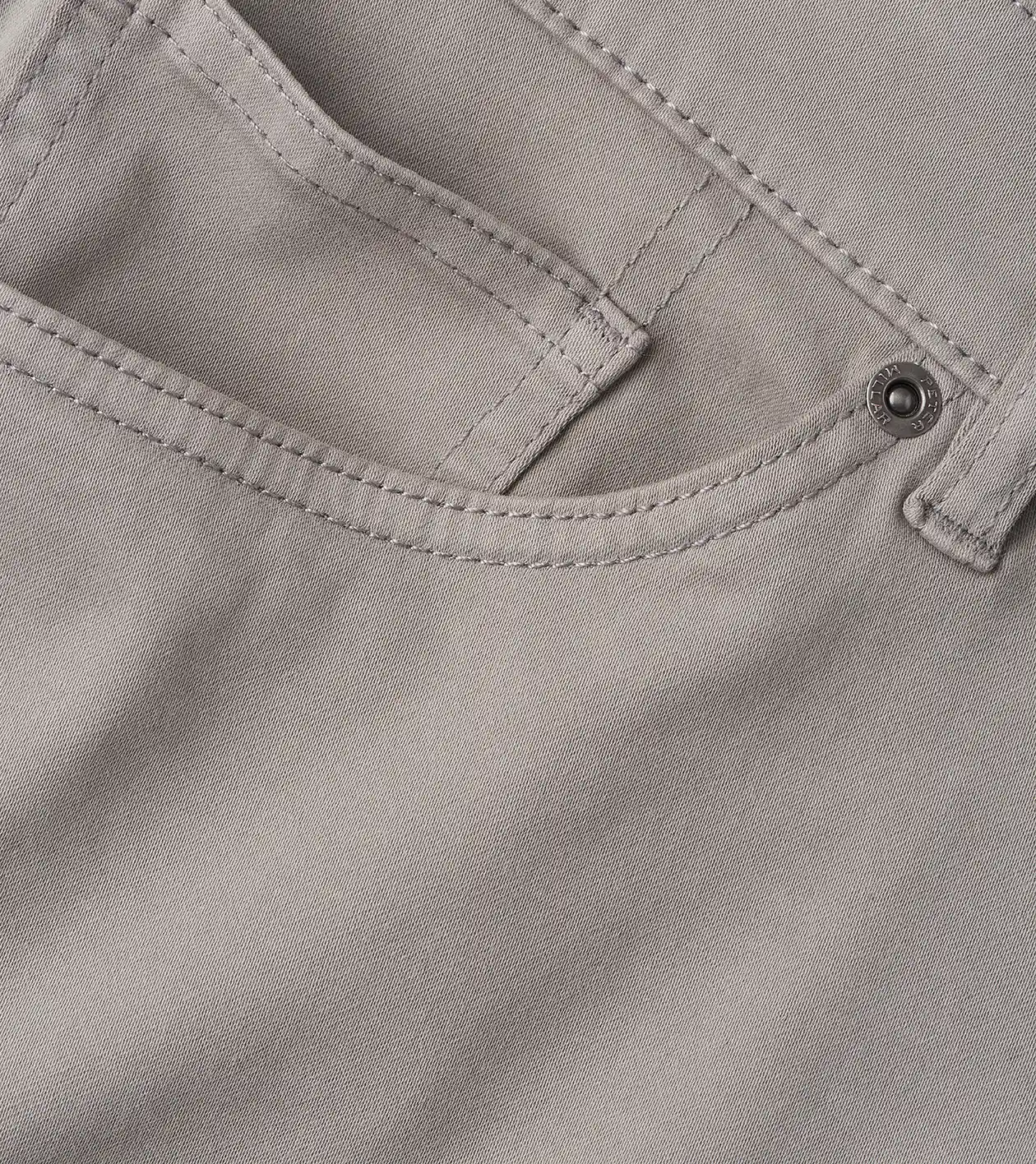 Signature Sateen Five-Pocket Pant in Gale Grey - Alternate Image 4