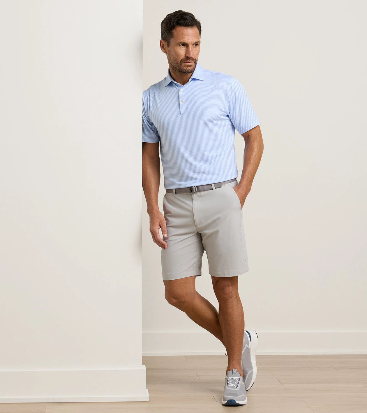 Featherweight Performance Short in British Grey - Alternate Image 1