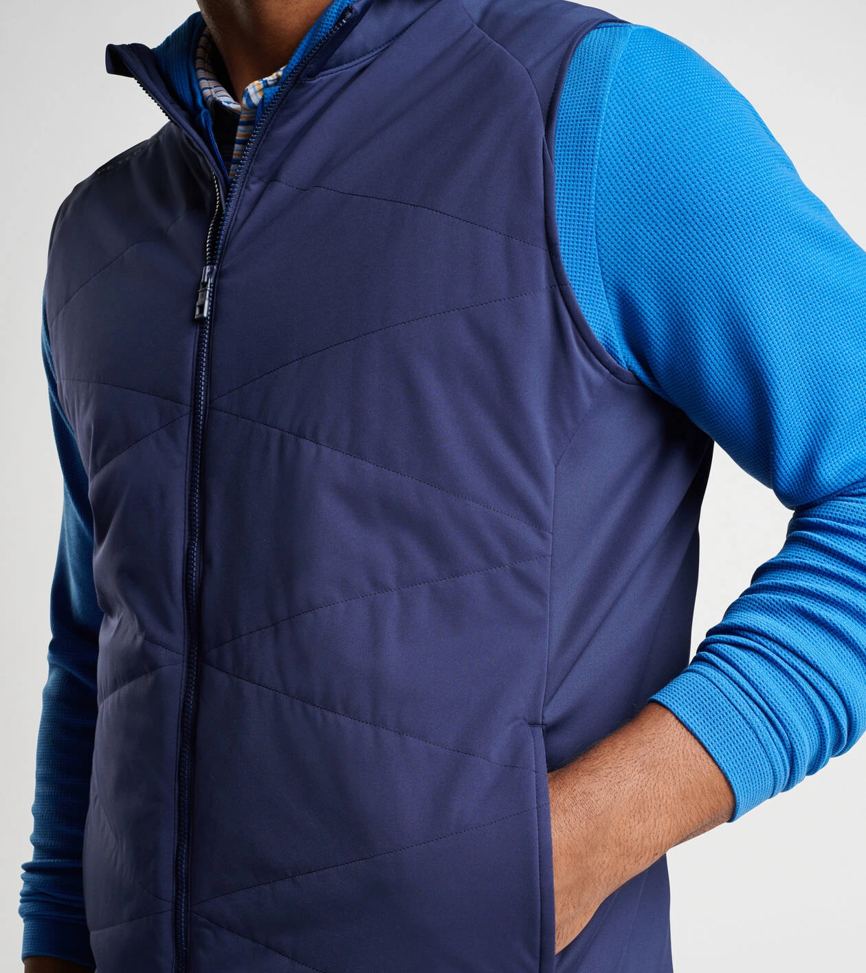 Fuse Hybrid Vest in Navy - Alternate Image 3