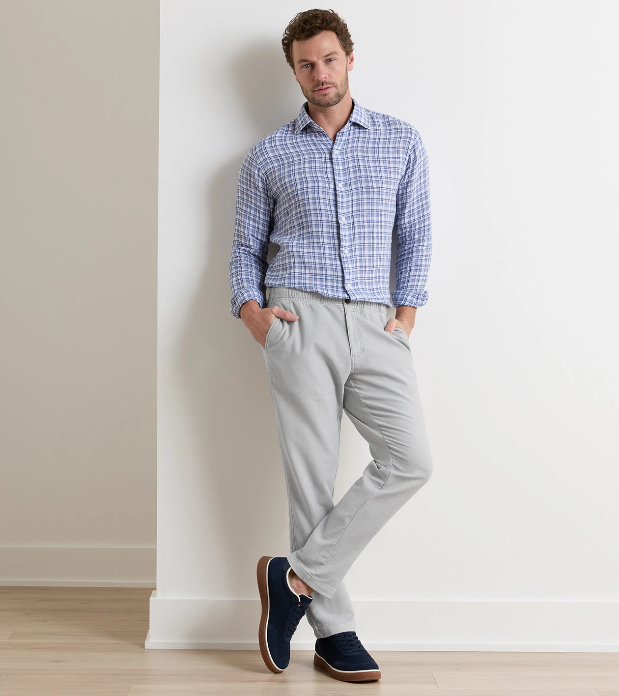 Crown Weekend Pant in Gale Grey - Alternate Image 1