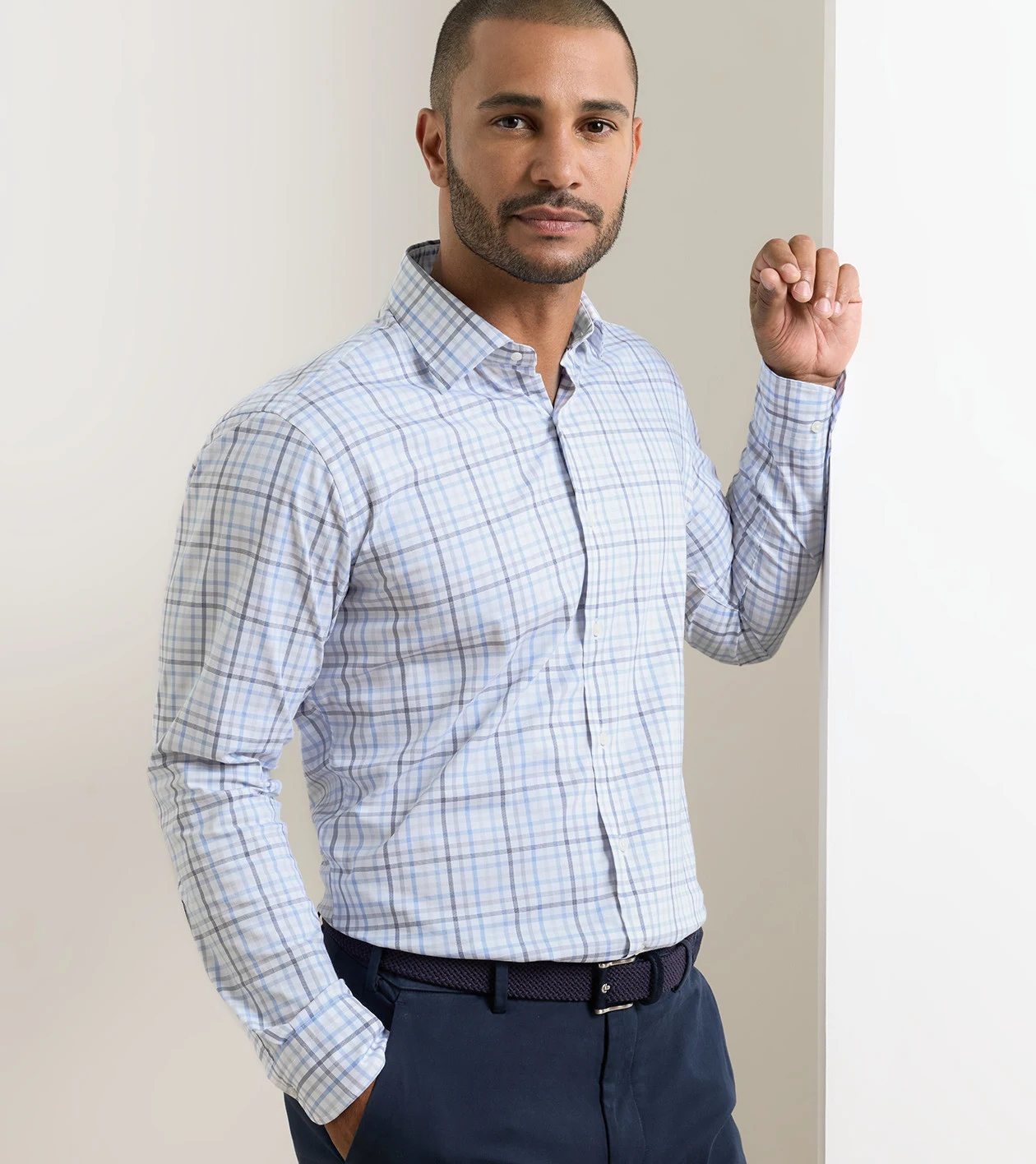 Warren Crown Lite Cotton-Stretch Sport Shirt in CLOUDY BLUE - Alternate Image 1