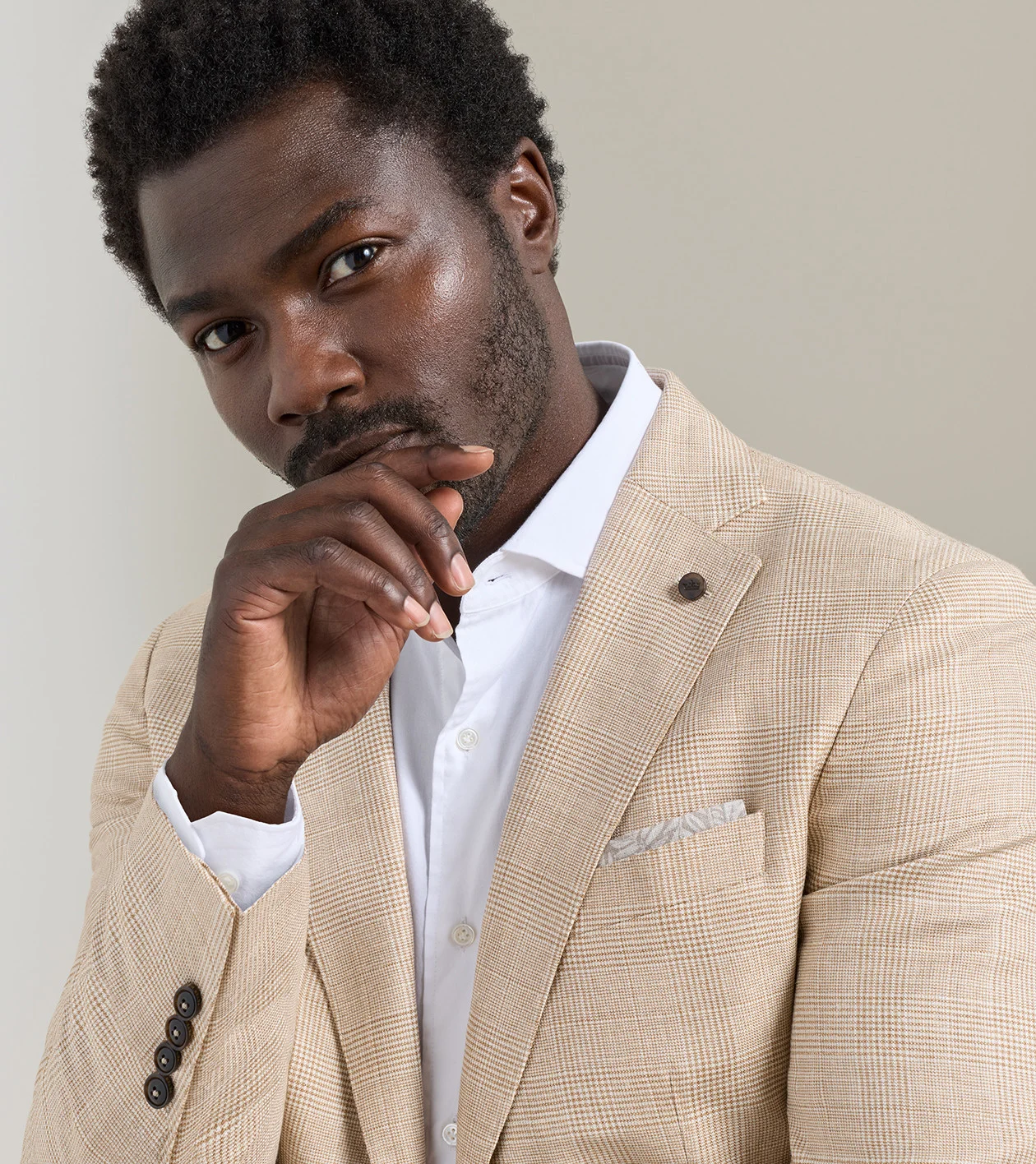 Rivera Pocket Square in TRUFFLE - Alternate Image 1