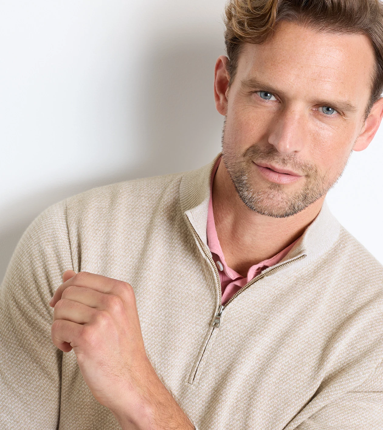 Barlow Quarter-Zip Sweater in TRUFFLE - Alternate Image 3
