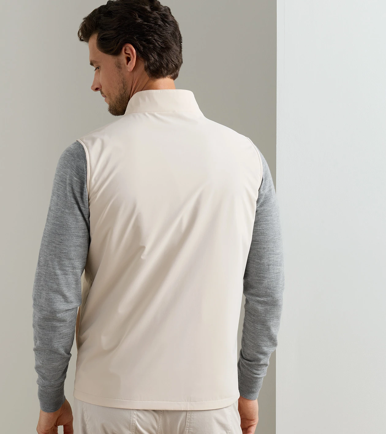 Ryder Reversible Vest in TRUFFLE - Alternate Image 2