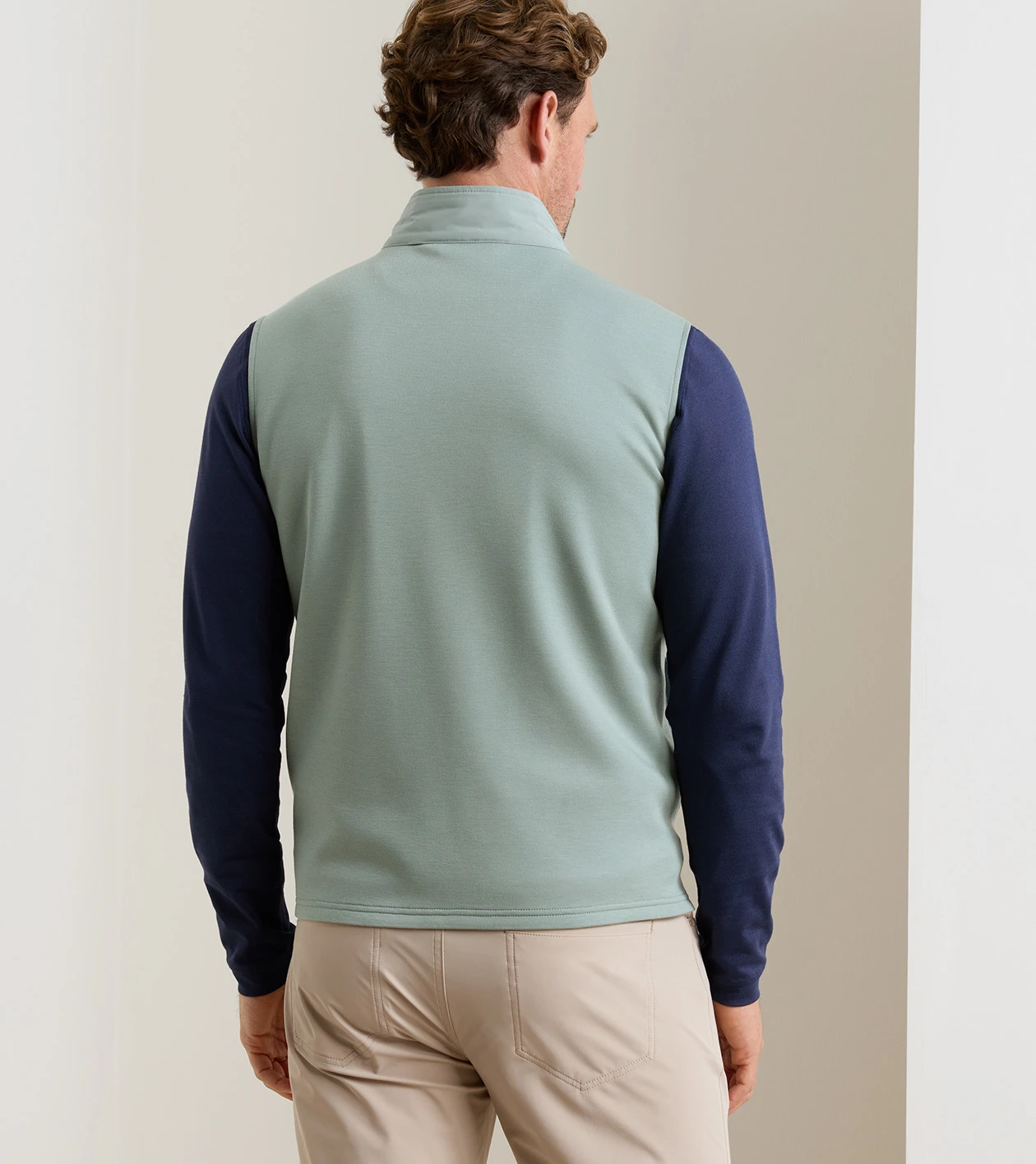 Winsome Hybrid Vest in Willow - Alternate Image 2