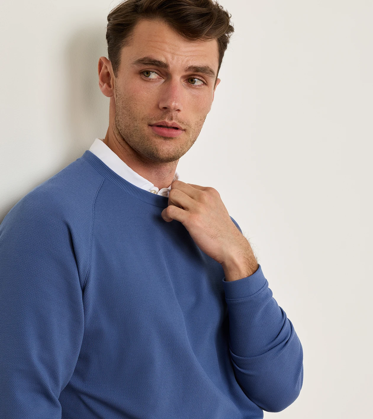 Cradle Piqu&eacute; Performance Crewneck in BALI BLUE - Alternate Image 4