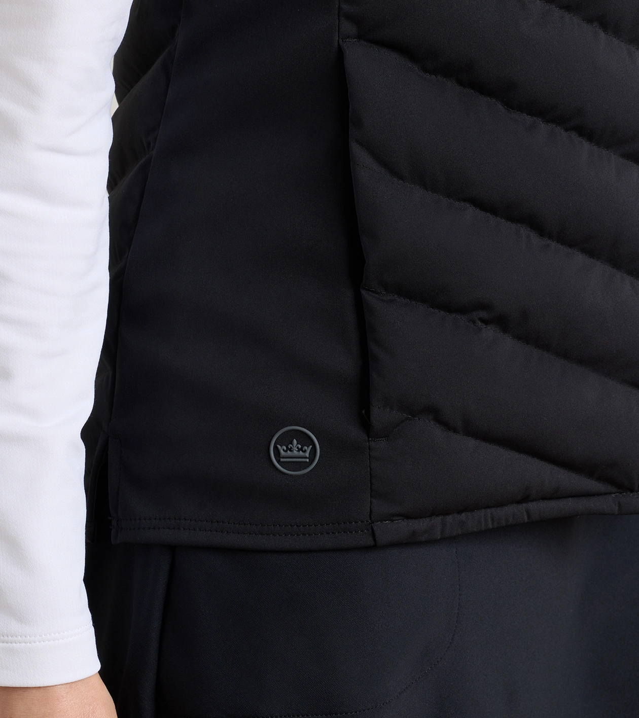 Fuse Hybrid Vest in Black - Alternate Image 3