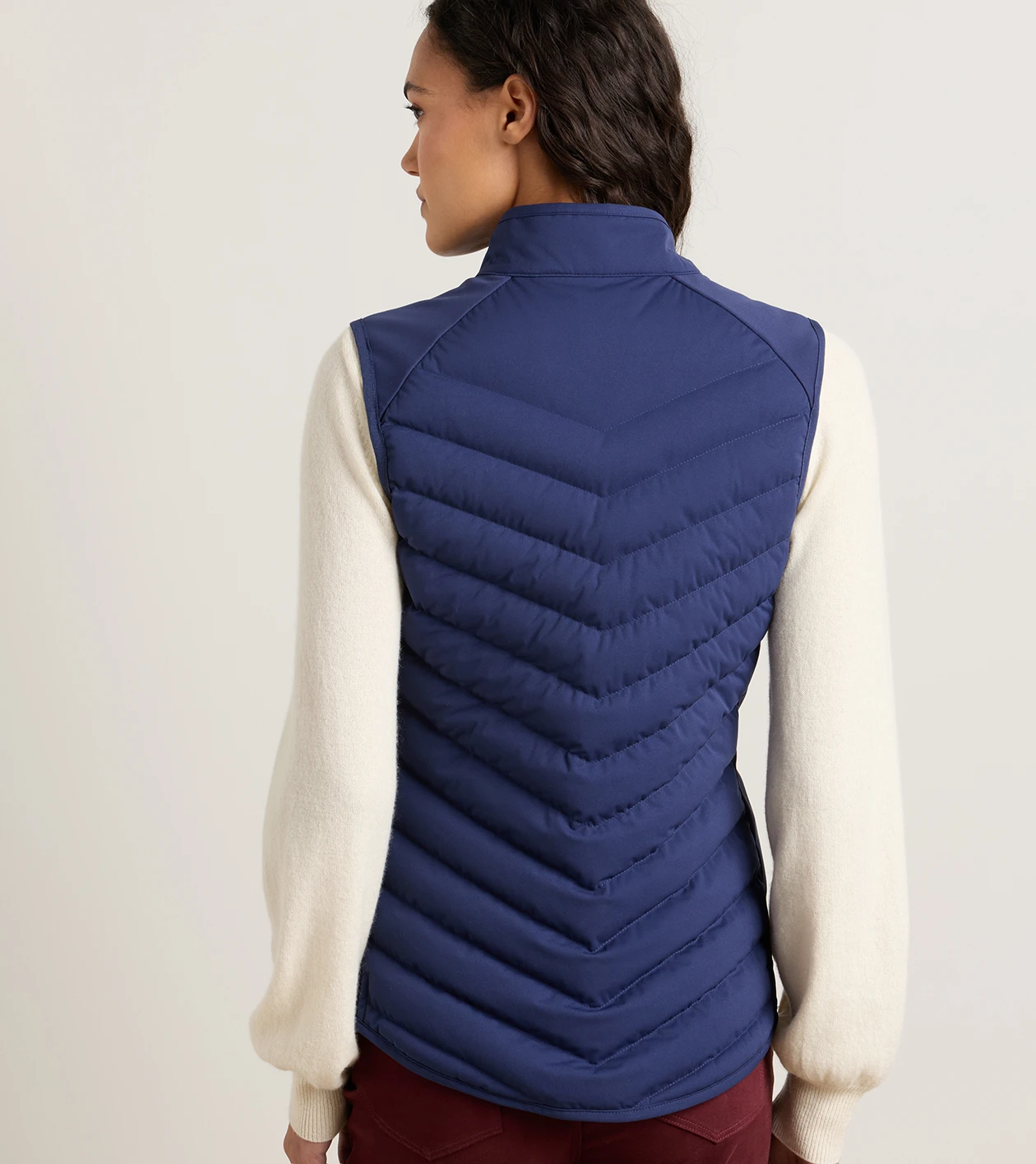 Fuse Hybrid Vest in Navy - Alternate Image 2