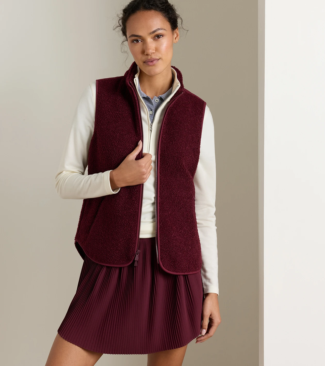 Tilly Bonded Sherpa Vest in OX BLOOD - Alternate Image 1