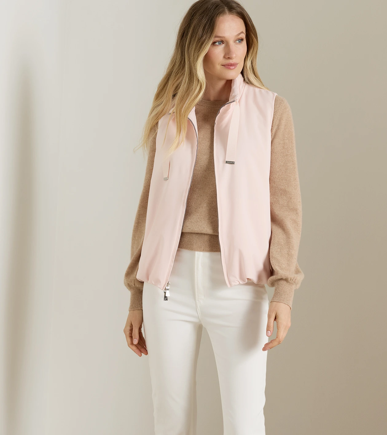 Robinson Air Vest in ROSEWATER - Alternate Image 1