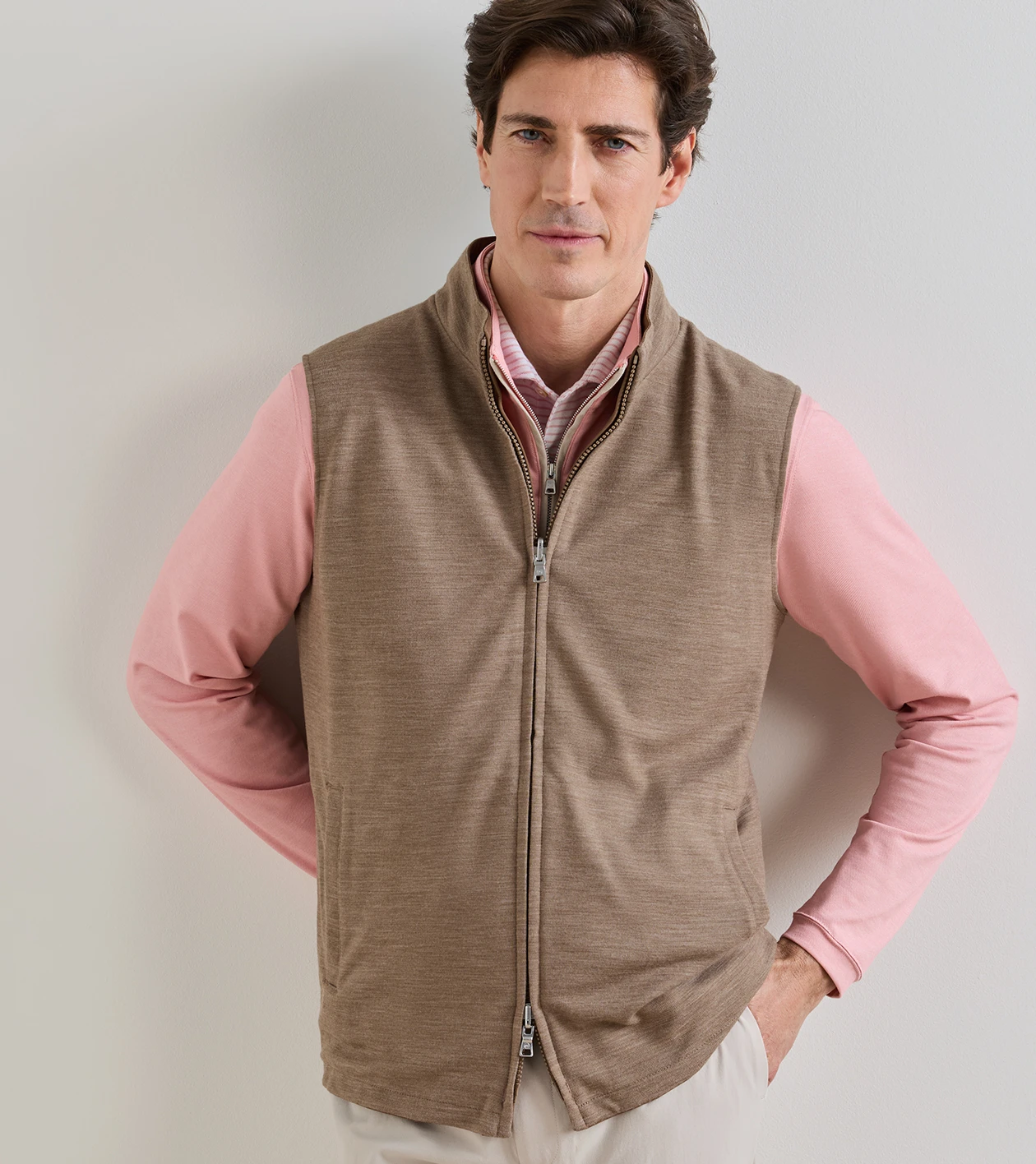 Ryder Reversible Vest in LIGHT MOCHA - Alternate Image 4