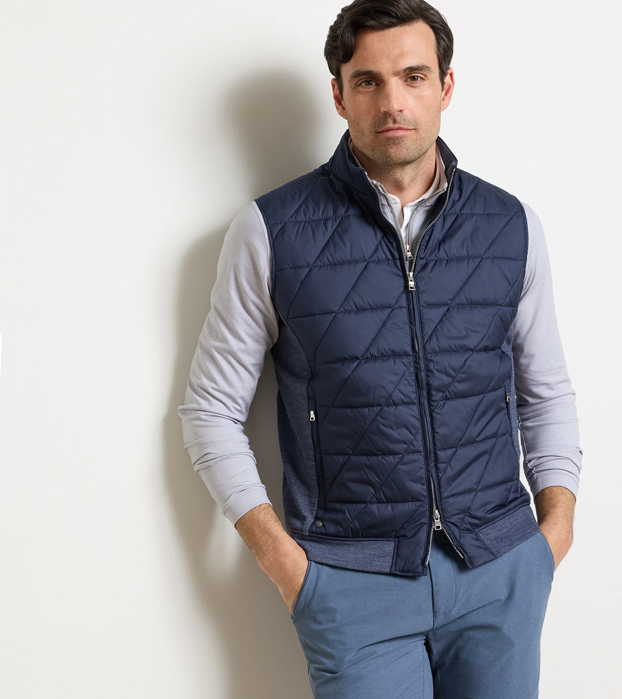 Walker Hybrid Vest in Navy - Alternate Image 1