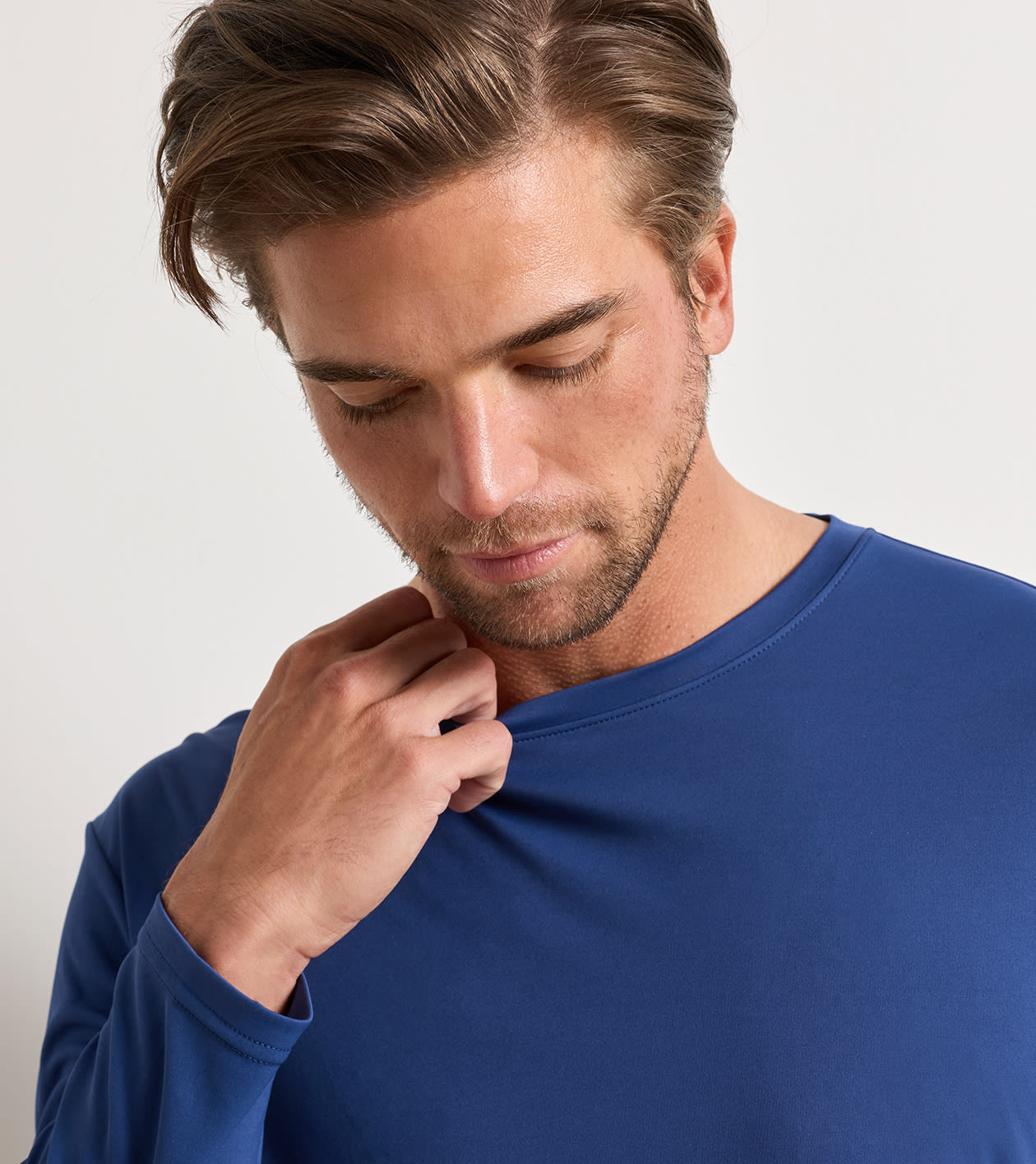 Featherweight Long-Sleeve Performance Sun Shirt in Sport Navy - Alternate Image 3