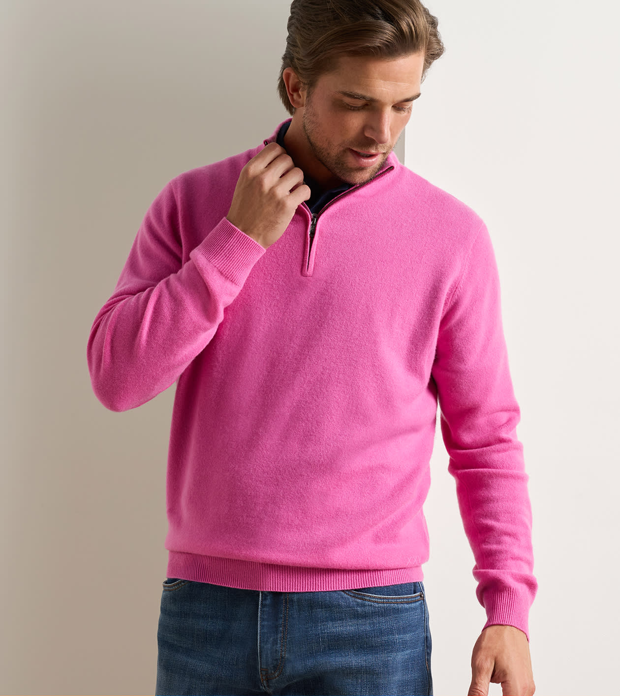 25th Anniversary Cashmere Quarter-Zip Jumper in FUCHSIA - Alternate Image 1