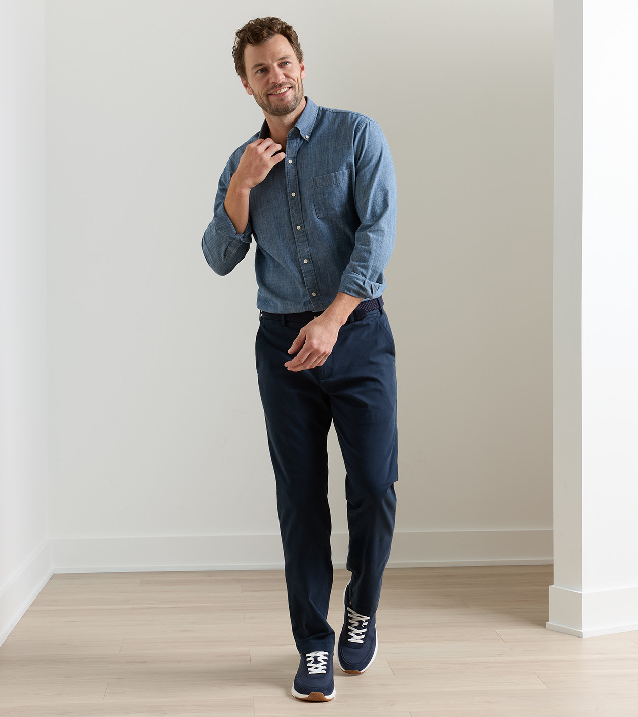 Journeyman Sneaker in Navy - Alternate Image 2