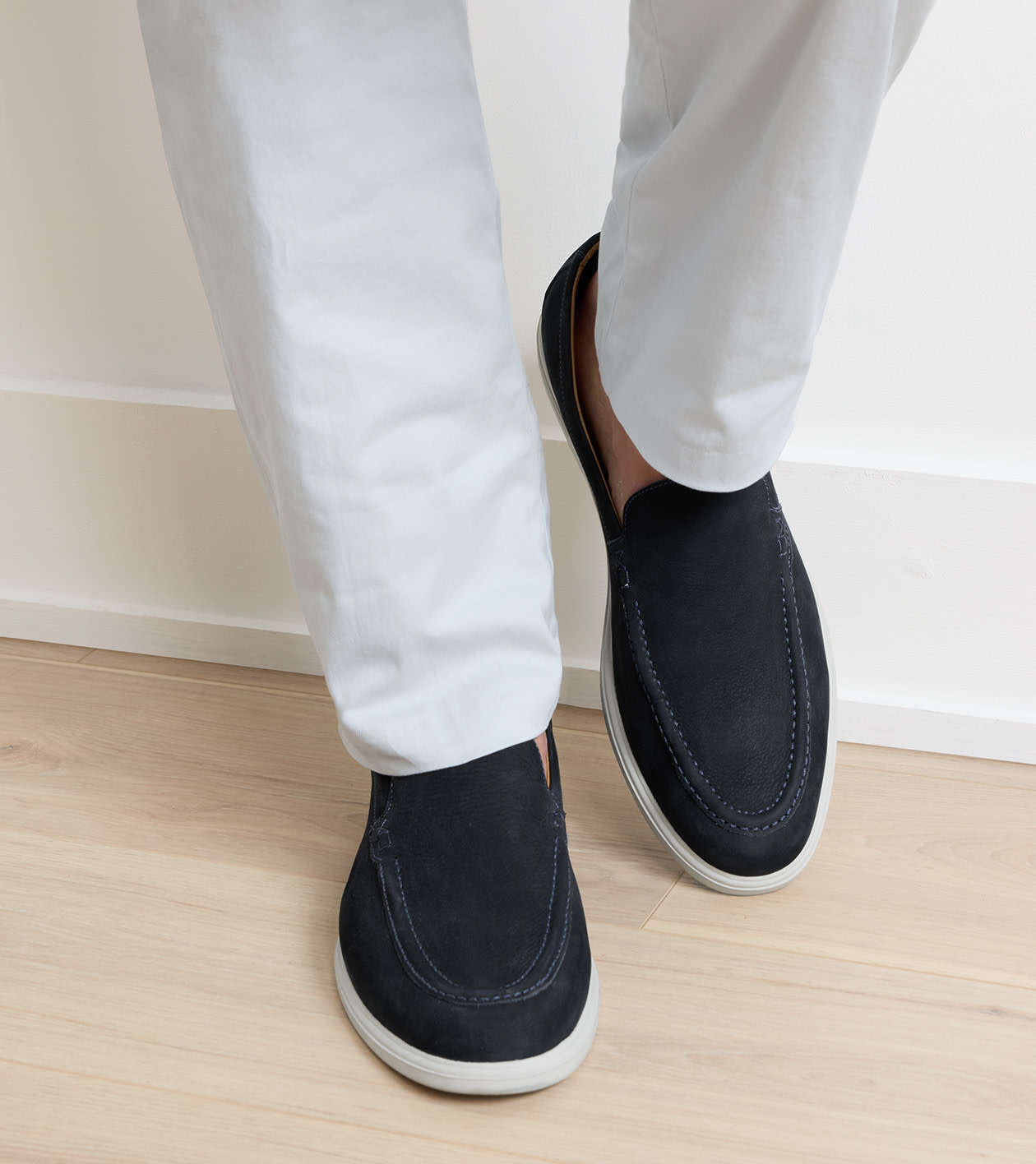 Excursionist Nubuck Venetian Loafer in Dark Navy - Alternate Image 2