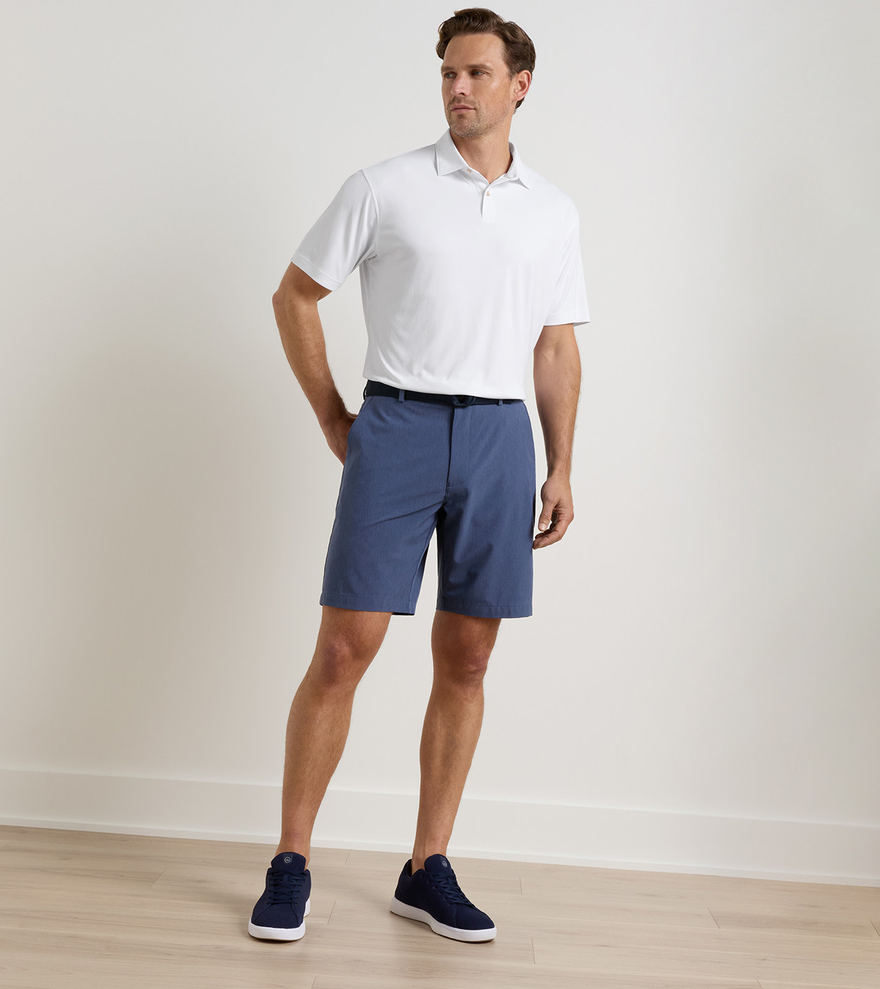 Featherweight Performance Short in Navy - Alternate Image 1