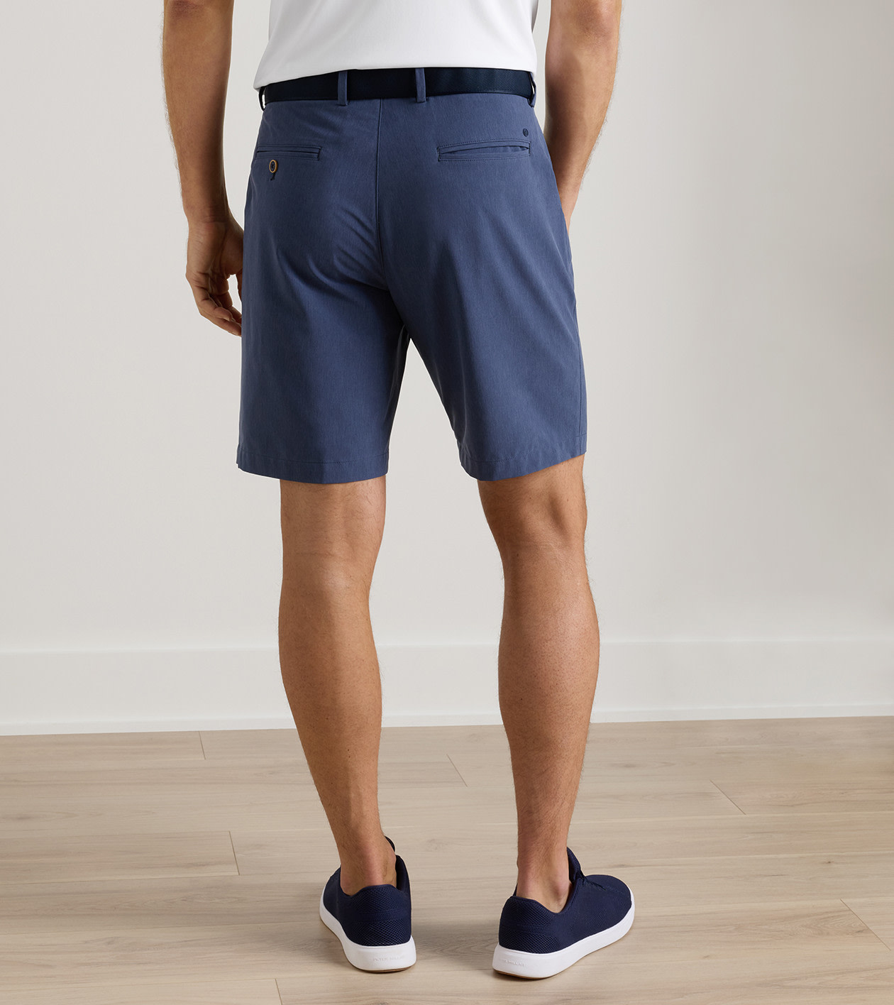 Featherweight Performance Short in Navy - Alternate Image 2