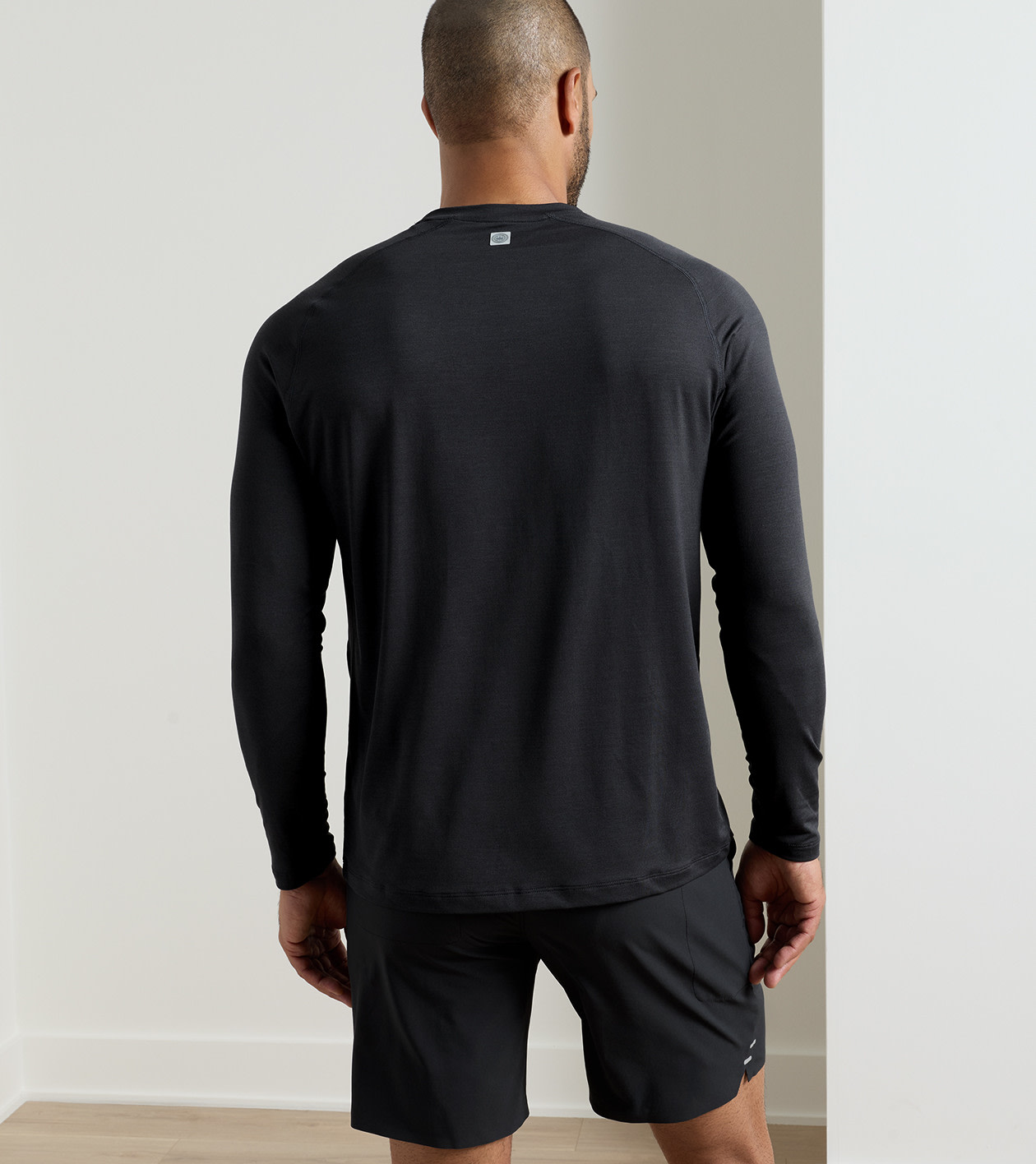 Aurora Performance Long-Sleeve T-Shirt - Alternate Image 2