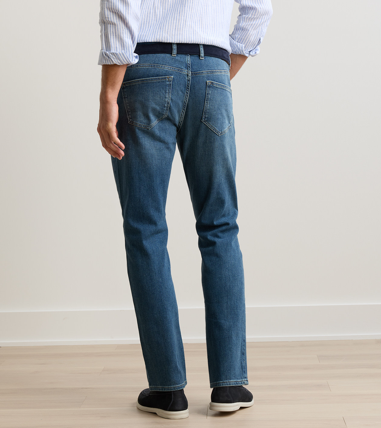 Vintage Washed Five-Pocket Denim in TRUE BLUE WASH - Alternate Image 2