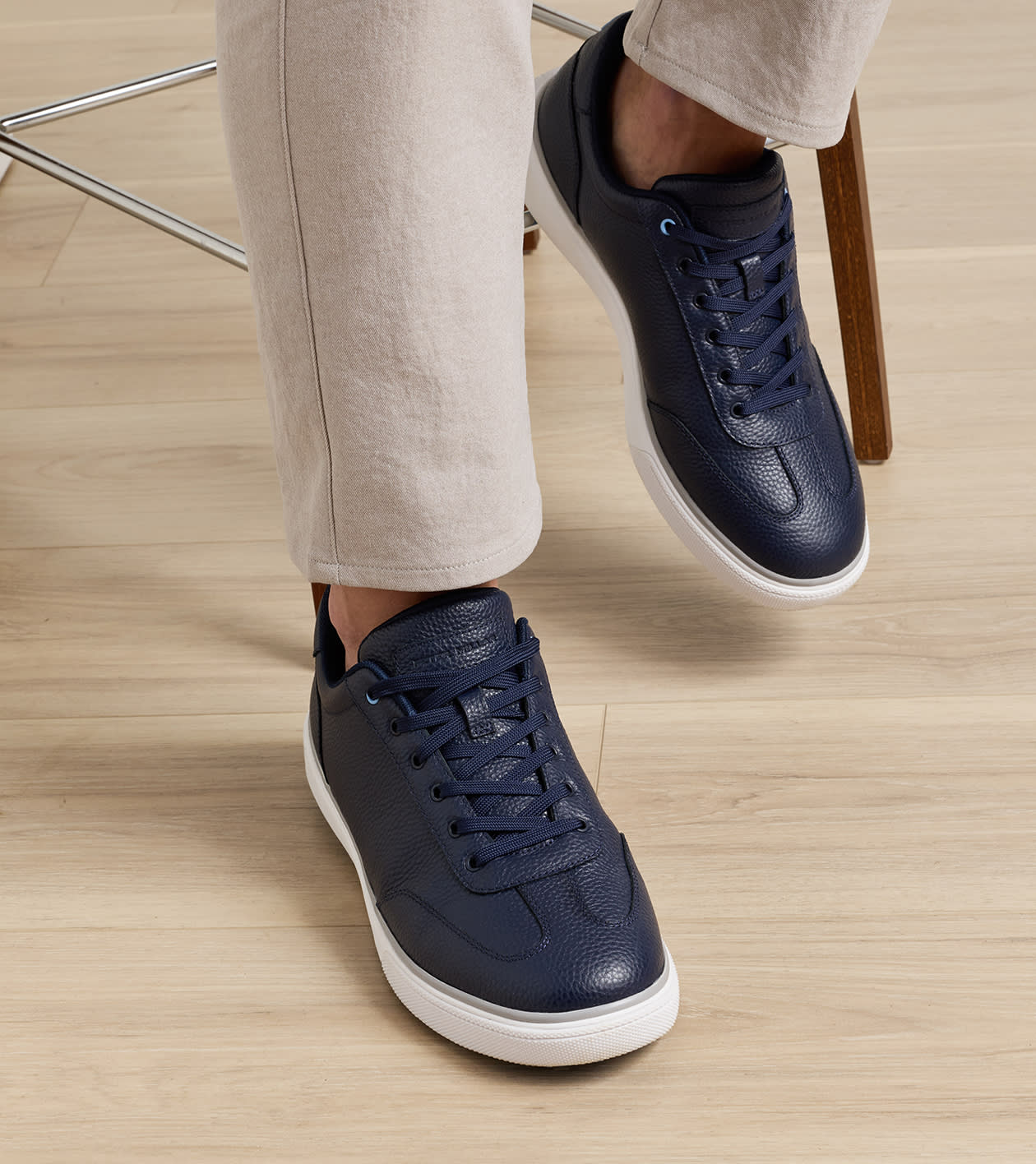 Drift Leather Hybrid Course Shoe in Navy - Alternate Image 1