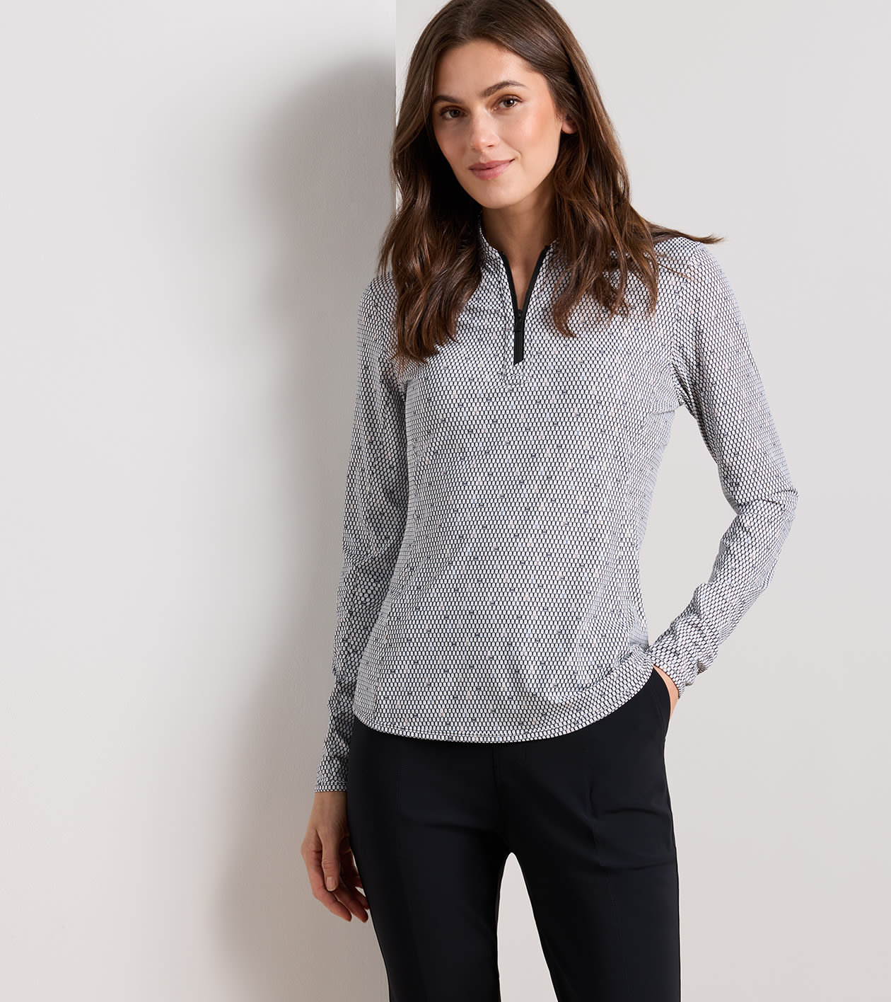 Shadebreak Courtside Charm Lightweight Sunshirt in Black - Alternate Image 1