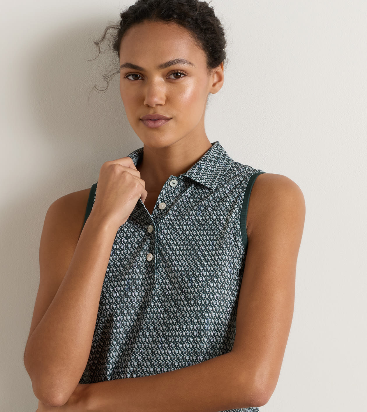 Fresh Cut Banded Sport Mesh Sleeveless Button Polo in PINE BROOK - Alternate Image 4