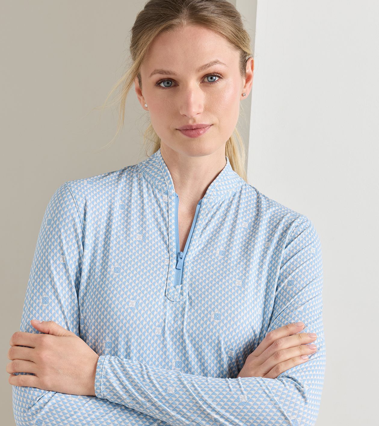 Shadebreak Long Shot Lightweight Sunshirt in Cottage Blue - Alternate Image 4